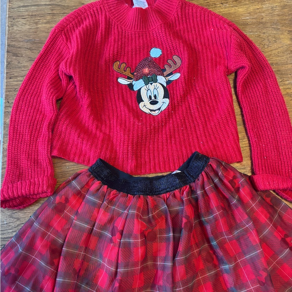 Minnie Mouse Holiday OutFit